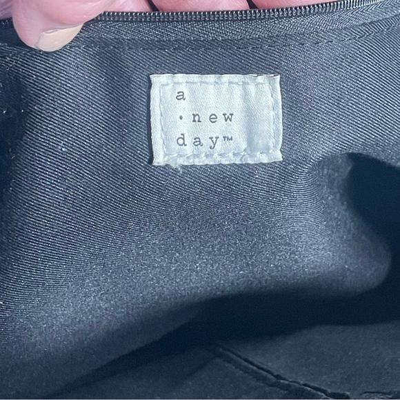 A New Day Black Purse Tote Bag with Floral Print - Picture 6 of 6